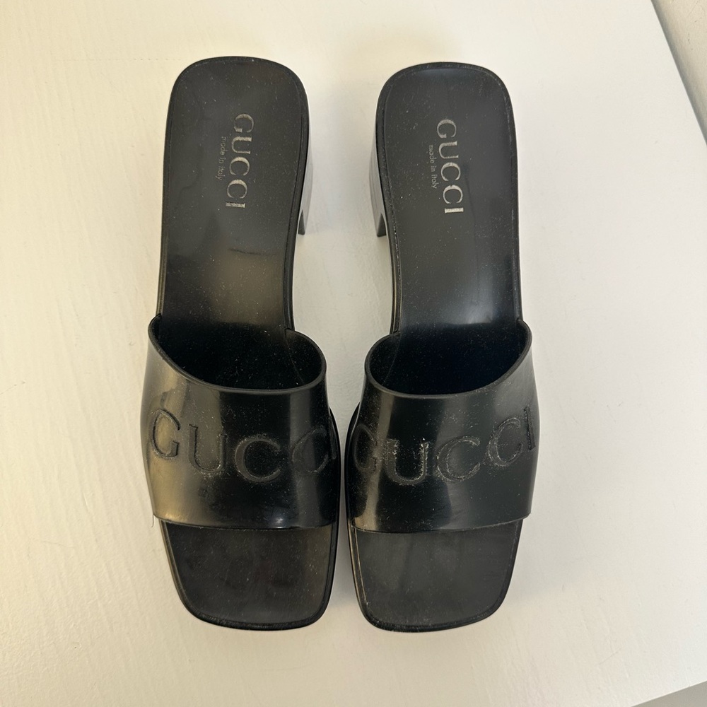 Authentic Gucci Black Women's rubber Sandals - Picture 2 of 4